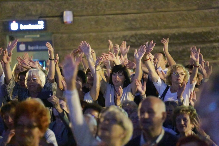 Koncert "Jezus w centrum"