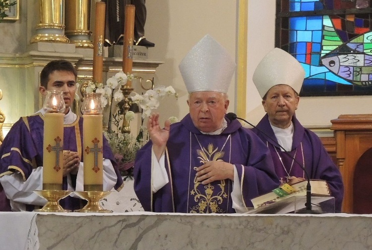 Ostatnie pożegnanie ks. Józefa Strączka w Porąbce - 11 września 2016 r.