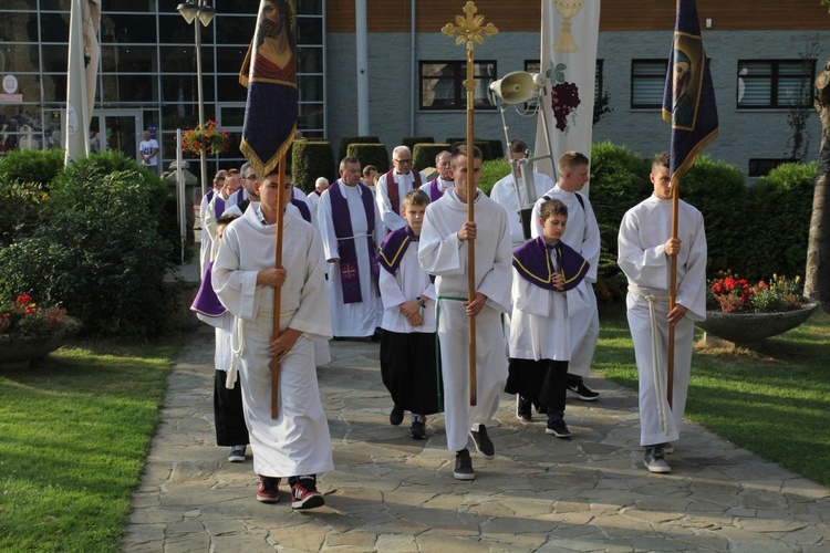 Ostatnie pożegnanie ks. Józefa Strączka w Porąbce - 11 września 2016 r.