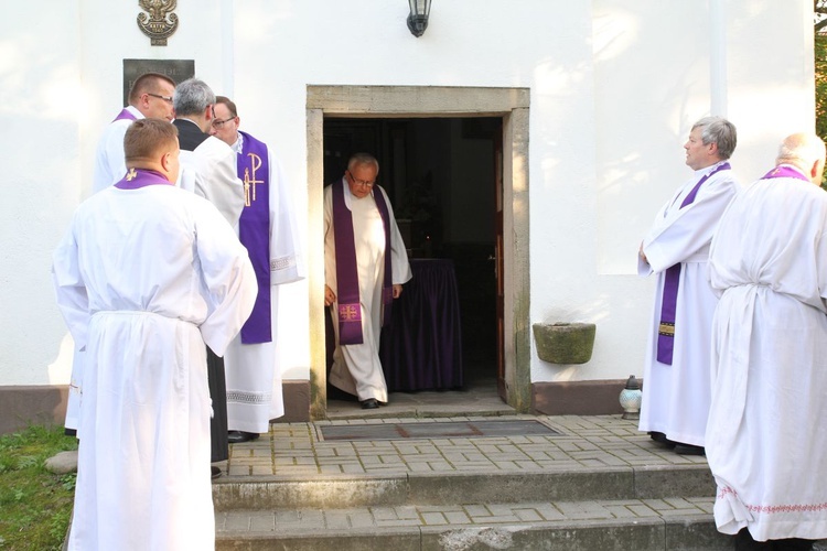 Ostatnie pożegnanie ks. Józefa Strączka w Porąbce - 11 września 2016 r.