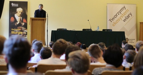 Odpowiedzi na nowe pytania