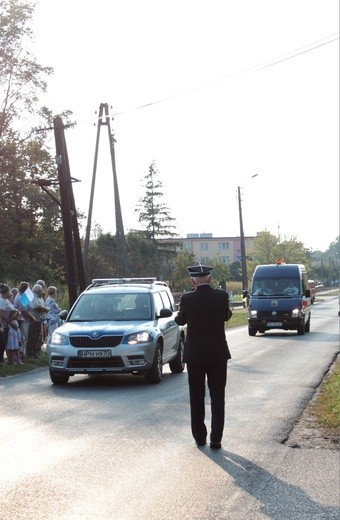Powitanie ikony MB Częstochowskiej w Szymanowie