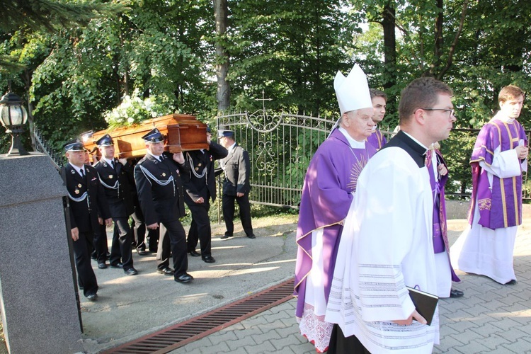 Pogrzeb ks. Józefa Strączka w Porąbce - 12 września 2016 r.