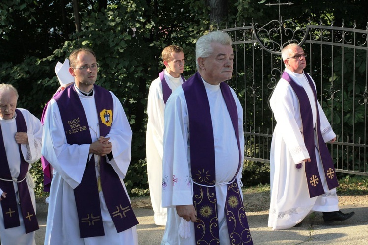 Pogrzeb ks. Józefa Strączka w Porąbce - 12 września 2016 r.