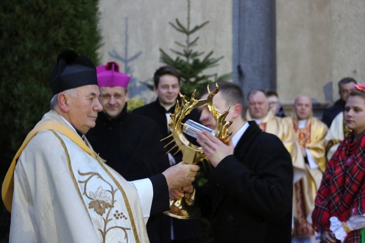 Wilamowice podziękowały ks. prał. Michałowi Bogucie