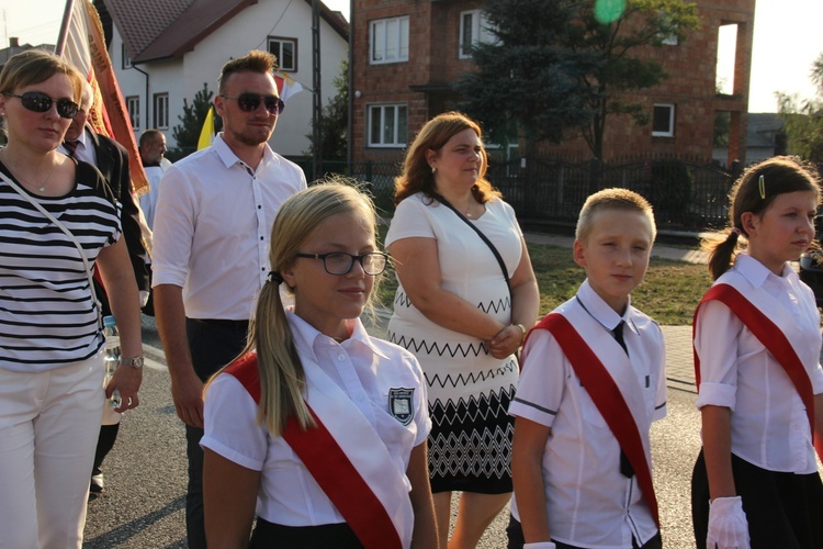 Powitanie ikony MB Częstochowskiej w Miedniewicach