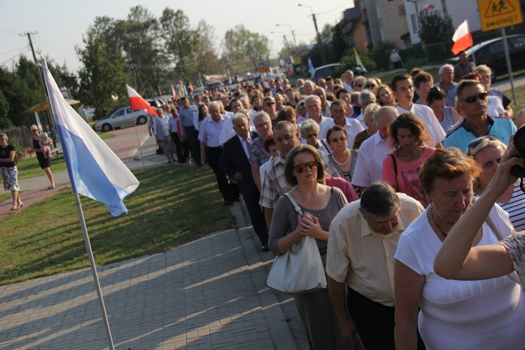 Powitanie ikony MB Częstochowskiej w Miedniewicach