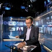 Wielkie „gwiazdy” dziennikarskie znikają z telewizji. Czy odnajdą się w internecie?  Na zdjęciu Maciej Orłoś prowadzący swój ostatni Teleexpress.