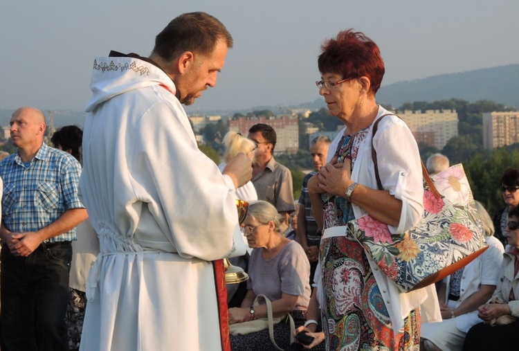 Bielszczanie pod krzyżem na Trzech Lipkach