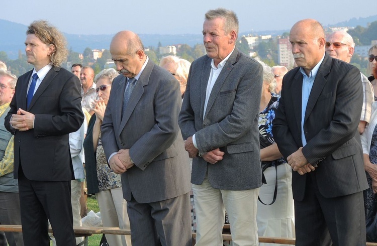 Bielszczanie pod krzyżem na Trzech Lipkach