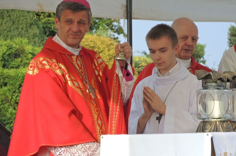 Bielszczanie pod krzyżem na Trzech Lipkach