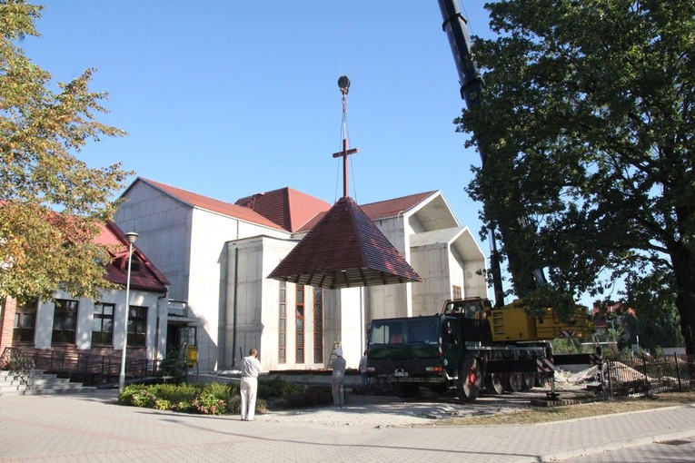 Wieża zwieńczona