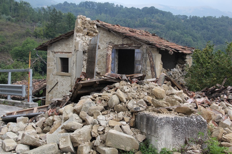 Accumoli po trzęsieniu ziemi