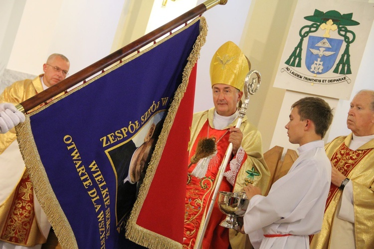 Szkoła z imieniem ks. Jana Reca