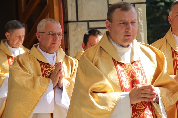 Szkoła z imieniem ks. Jana Reca