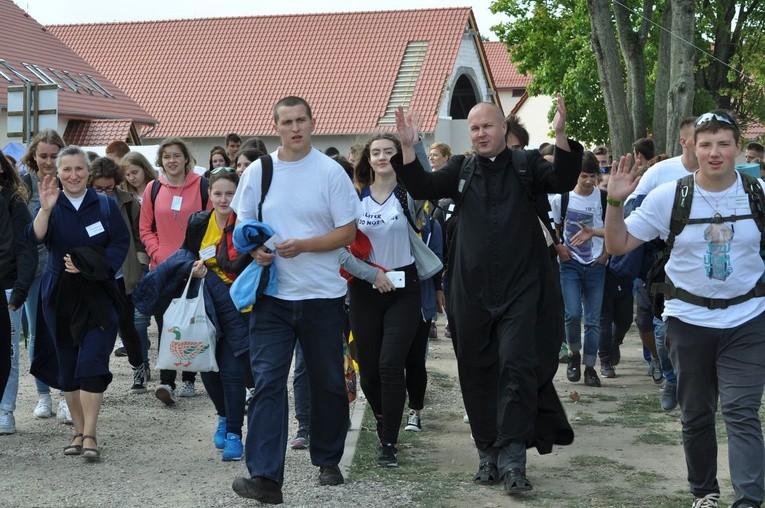 Czuwanie Młodych w Skrzatuszu, cz. I