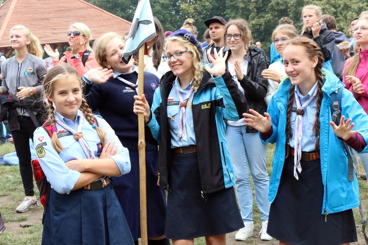 Spotkanie Młodych "W górę serca!" na Ślęży 