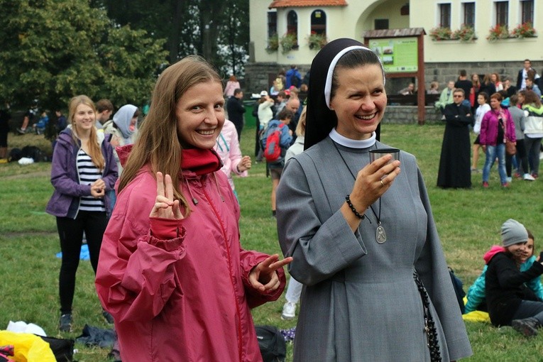 Spotkanie Młodych "W górę serca!" na Ślęży 