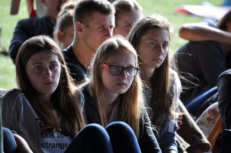 Czuwanie Młodych w Skrzatuszu, cz. II