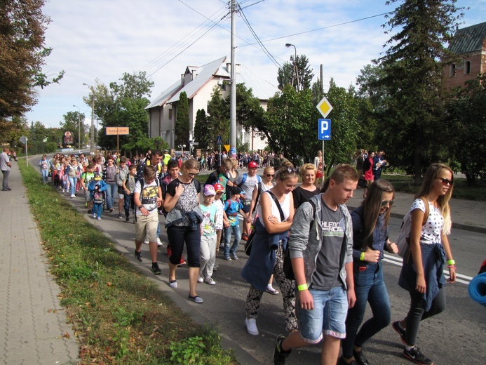 Diecezjalna pielgrzymka dzieci do Rostkowa