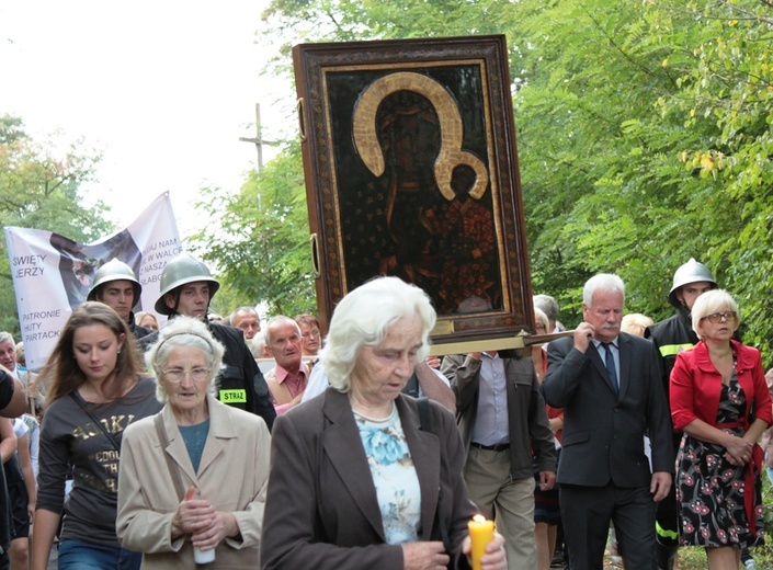 Powitanie ikony MB Częstochowskiej w Korabiewicach