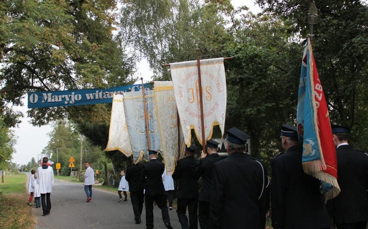 Powitanie ikony MB Częstochowskiej w Korabiewicach