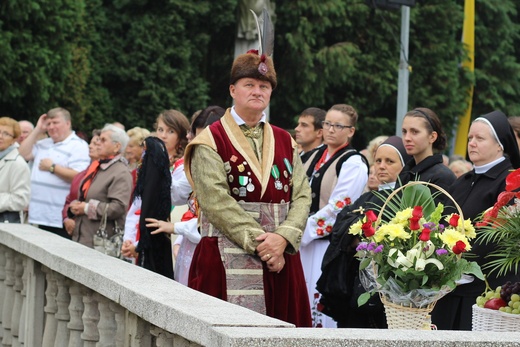 Zakończenie uroczystości odpustowych w Mogile