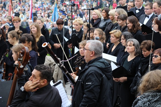 Zakończenie uroczystości odpustowych w Mogile