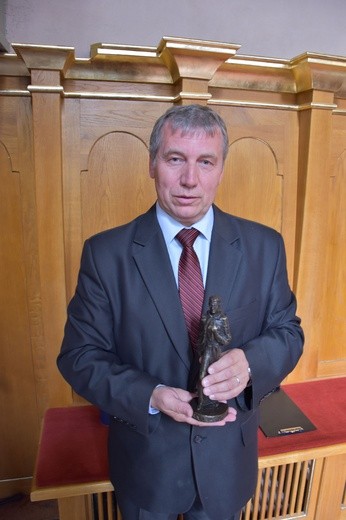 Statuetka św. Stanisława Kostki