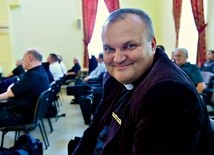 Ksiądz Jarosław Lipniak nie kryje zadowolenia z powodu popularności, jaką cieszy się diecezja wśród dogmatyków. 