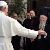 Papież przybył do Asyżu na dzień modlitwy o pokój na świecie