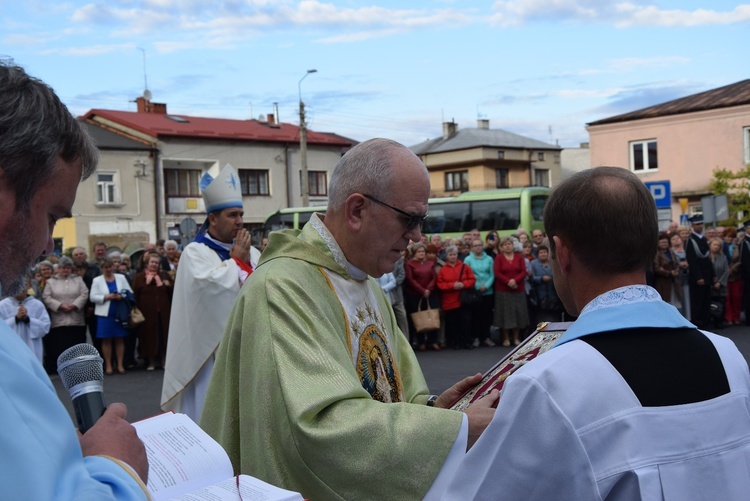 Powitanie ikony MB Częstochowskiej w Mszczonowie