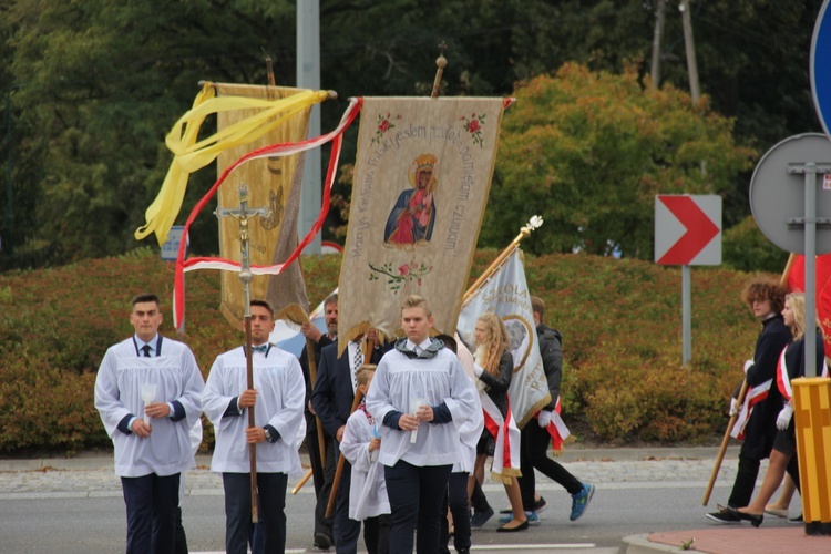 Powitanie ikony MB Częstochowskiej w Radziejowicach