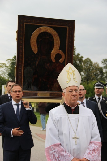 Powitanie ikony MB Częstochowskiej w Radziejowicach