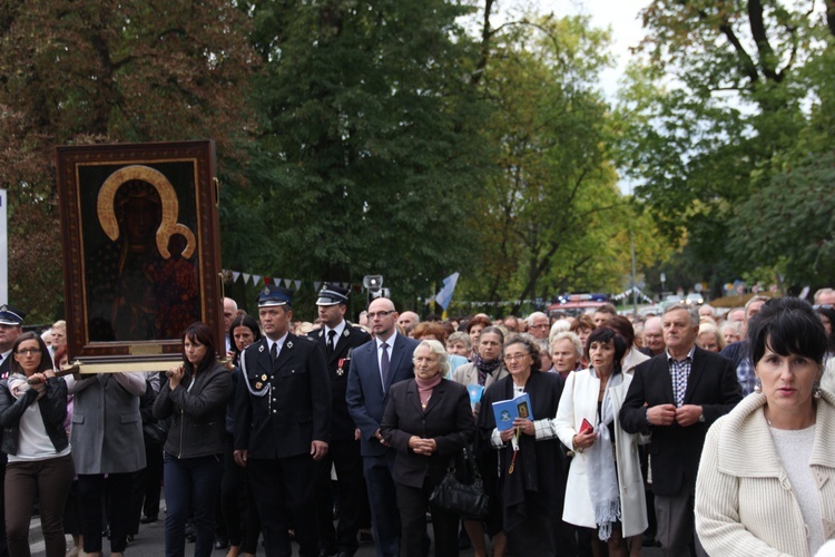 Powitanie ikony MB Częstochowskiej w Radziejowicach
