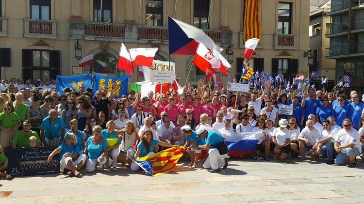 Hiszpańska podróż Puellae Orantes 