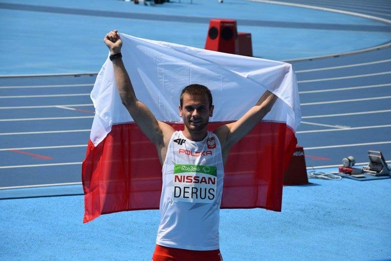 Michał Derus, sprinter z Tarnowa, zdobył dla Polski srebrny medal na paraolimpiadzie w Rio.