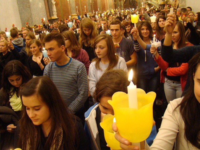 Oficjalnie pielgrzymki maturzystów rozpoczęły się 32 lata temu. 