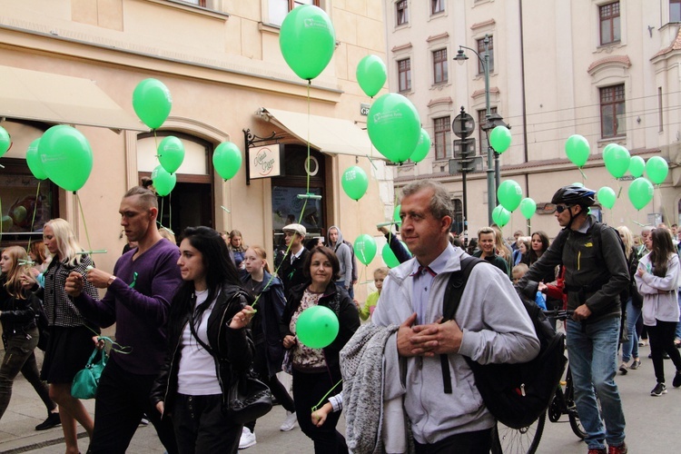 Marsz Nadziei i Życia Fundacji Urszuli Smok "Podaruj Życie" 2016