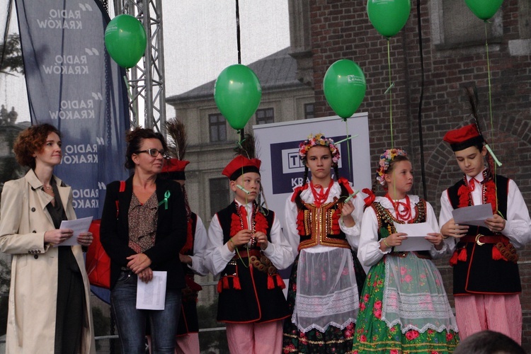 Marsz Nadziei i Życia Fundacji Urszuli Smok "Podaruj Życie" 2016