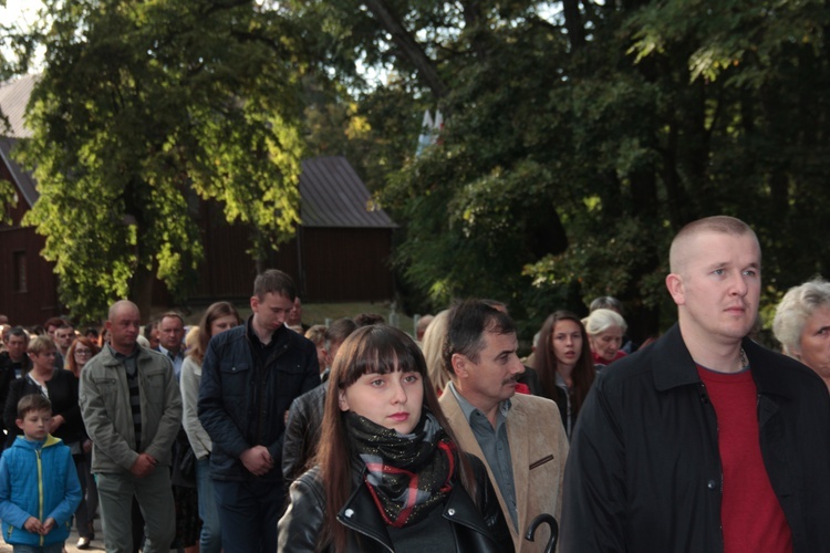 Powitanie ikony MB Częstochowskiej w Lutkówce