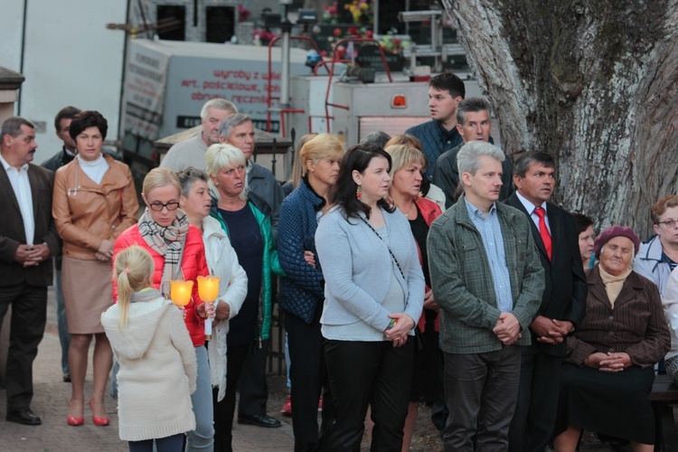 Powitanie ikony MB Częstochowskiej w Lutkówce