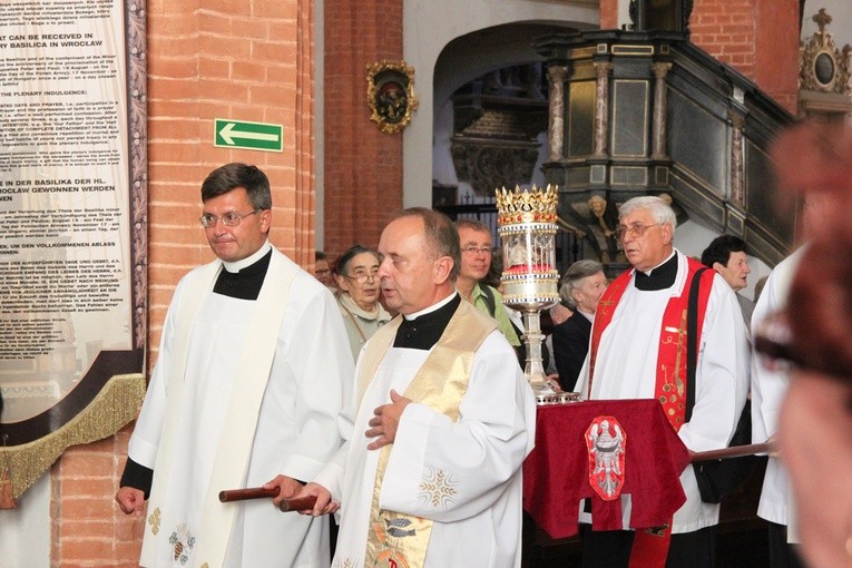 Procesja z relikwiami św. Stanisława i św. Doroty