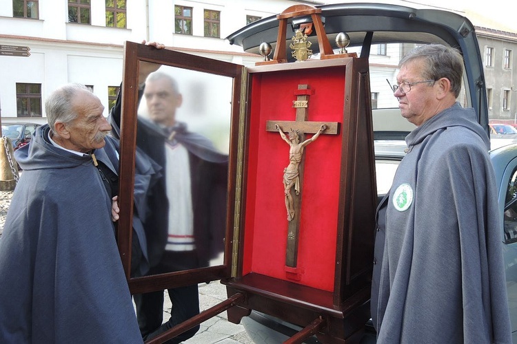 Peregrynacja krzyża św. Jana Pawła II w Bielsku-Białej