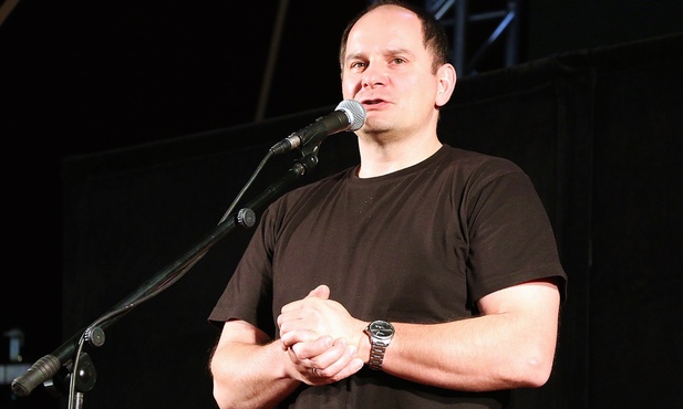 Mam iść i bawić ludzi