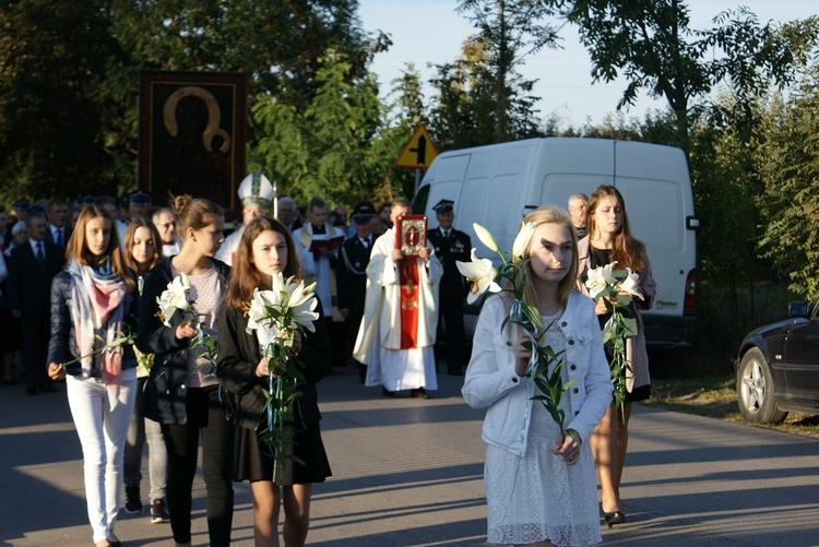 Powitanie ikony MB Częstochowskiej w Lubani