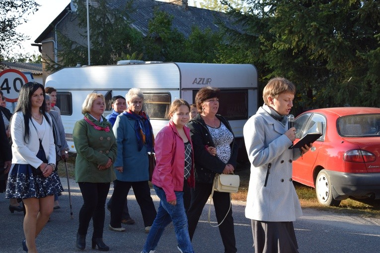 Powitanie MB Częstochowskiej w Lewinie