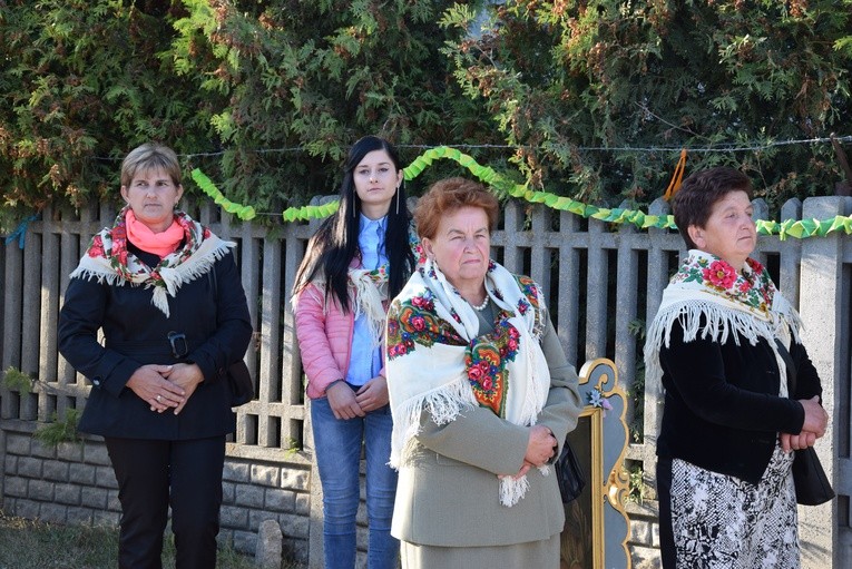 Powitanie MB Częstochowskiej w Lewinie