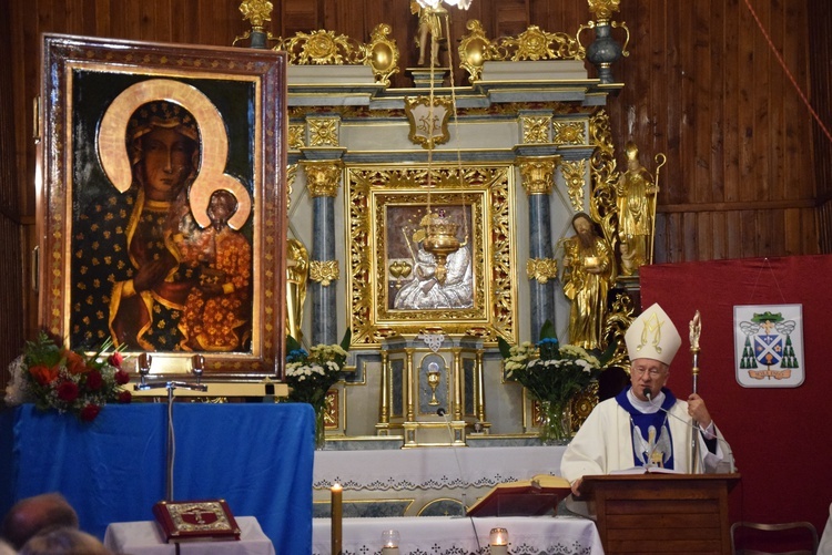 Powitanie MB Częstochowskiej w Lewinie