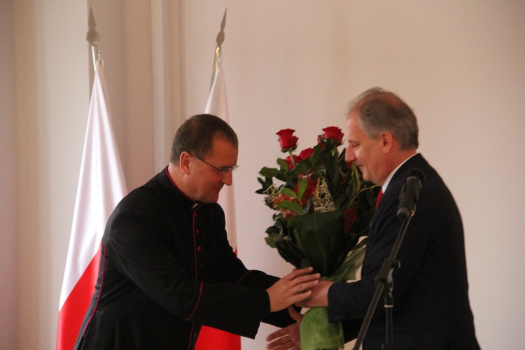 Ks. Jerzy Więcek kapelanem służby cywilnej